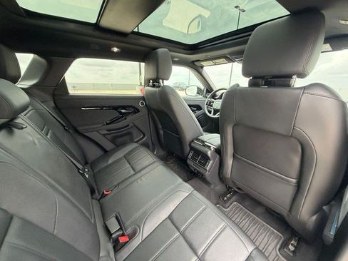 Used 2024 Land Rover Range Rover Evoque Dynamic SE AWD/4WD image 17