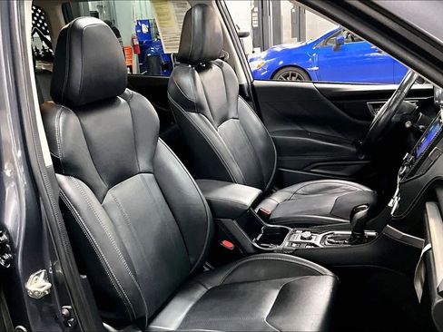 Used 2020 Subaru Forester Limited image 8
