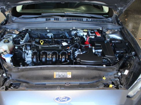 Used 2014 Ford Fusion SE FWD image 27
