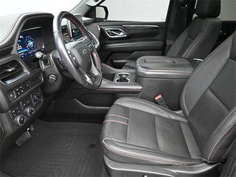 Used 2022 Chevrolet Suburban RST w/ Sport Performance Package image 16