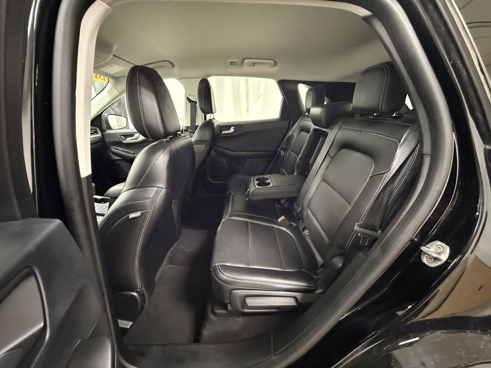 Used 2022 Ford Escape SEL AWD/4WD image 6