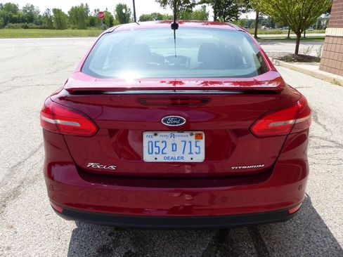 Used 2017 Ford Focus Titanium FWD image 8