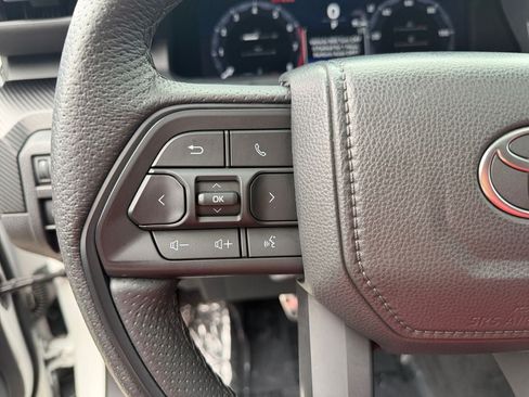 Used 2025 Toyota Tacoma TRD Pro AWD/4WD image 15