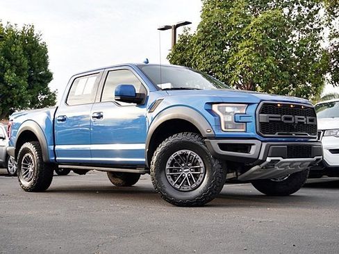 Used 2019 Ford F150 Raptor w/ Equipment Group 802A Luxury image 2
