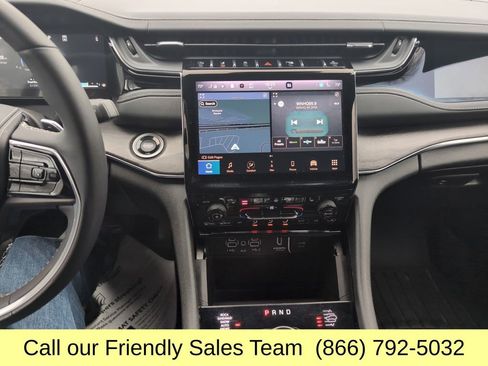 Used 2023 Jeep Grand Cherokee L Overland image 19