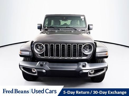 Used 2025 Jeep Wrangler Unlimited Sahara w/ Safety Group AWD/4WD image 2