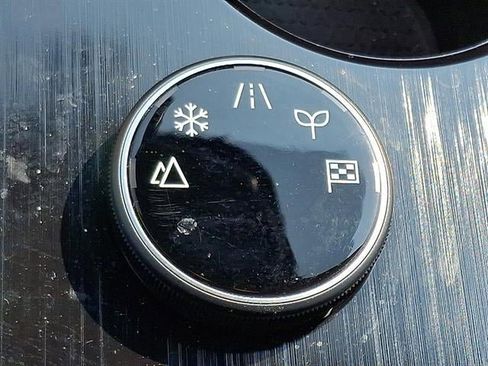 Certified 2021 Nissan Rogue SV image 58