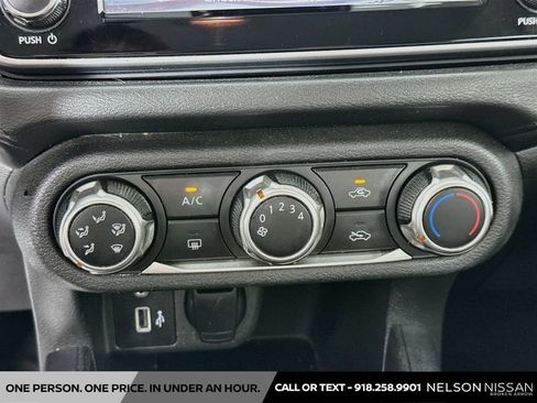 Used 2020 Nissan Versa S FWD image 15