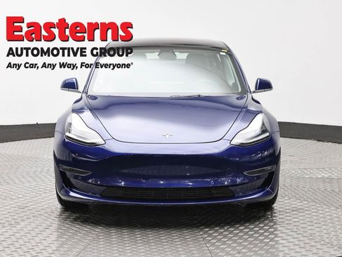 Used 2019 Tesla Model 3 Long Range RWD image 2