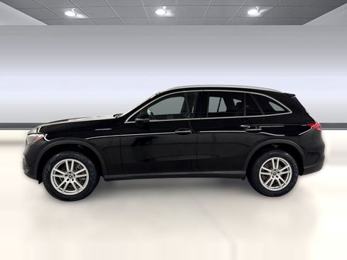 Used 2023 Mercedes-Benz GLC 300 image 2