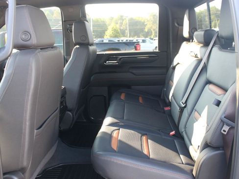 Used 2024 GMC Sierra 2500 AT4 w/ AT4 Premium Plus Package AWD/4WD image 34