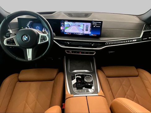 Used 2024 BMW X5 xDrive40i w/ M Sport Package AWD/4WD image 15