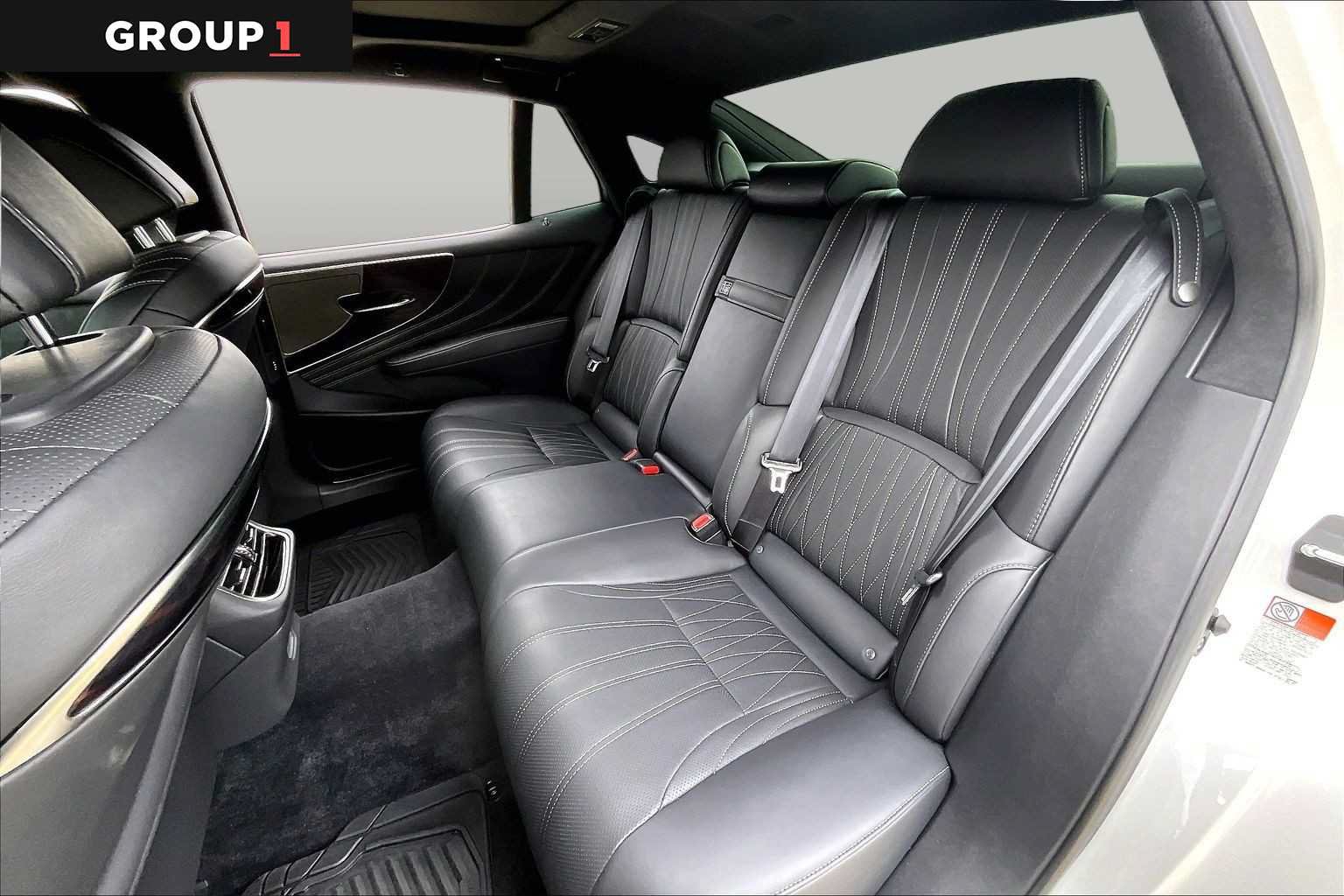 Certified 2023 Lexus LS 500 w/ Interior Upgrade Package RWD image 18