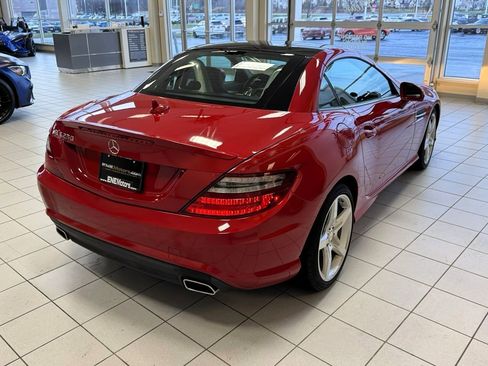 Used 2013 Mercedes-Benz SLK 250 w/ Premium I Pkg image 50