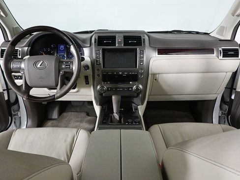 Used 2017 Lexus GX 460 image 13