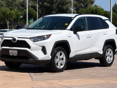 Certified 2021 Toyota RAV4 LE AWD/4WD image 10