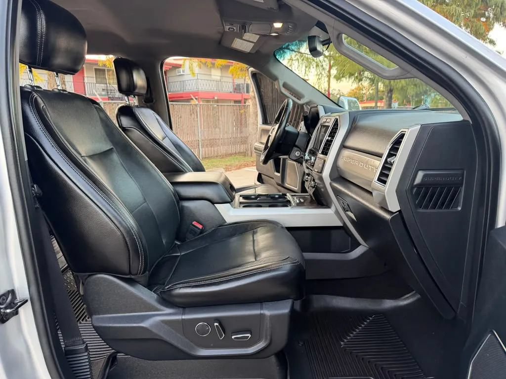 Used 2018 Ford F250 Lariat w/ Chrome Package AWD/4WD image 14