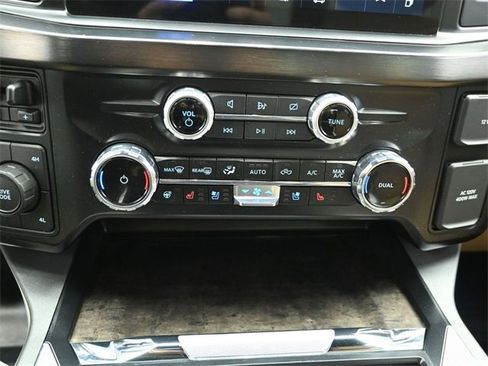 Used 2023 Ford F250 Lariat w/ Sport Appearance Package image 18