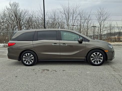 Used 2023 Honda Odyssey EX-L image 10