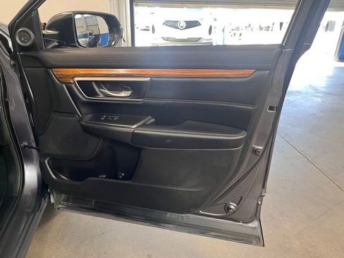 Used 2020 Honda CR-V Touring image 12