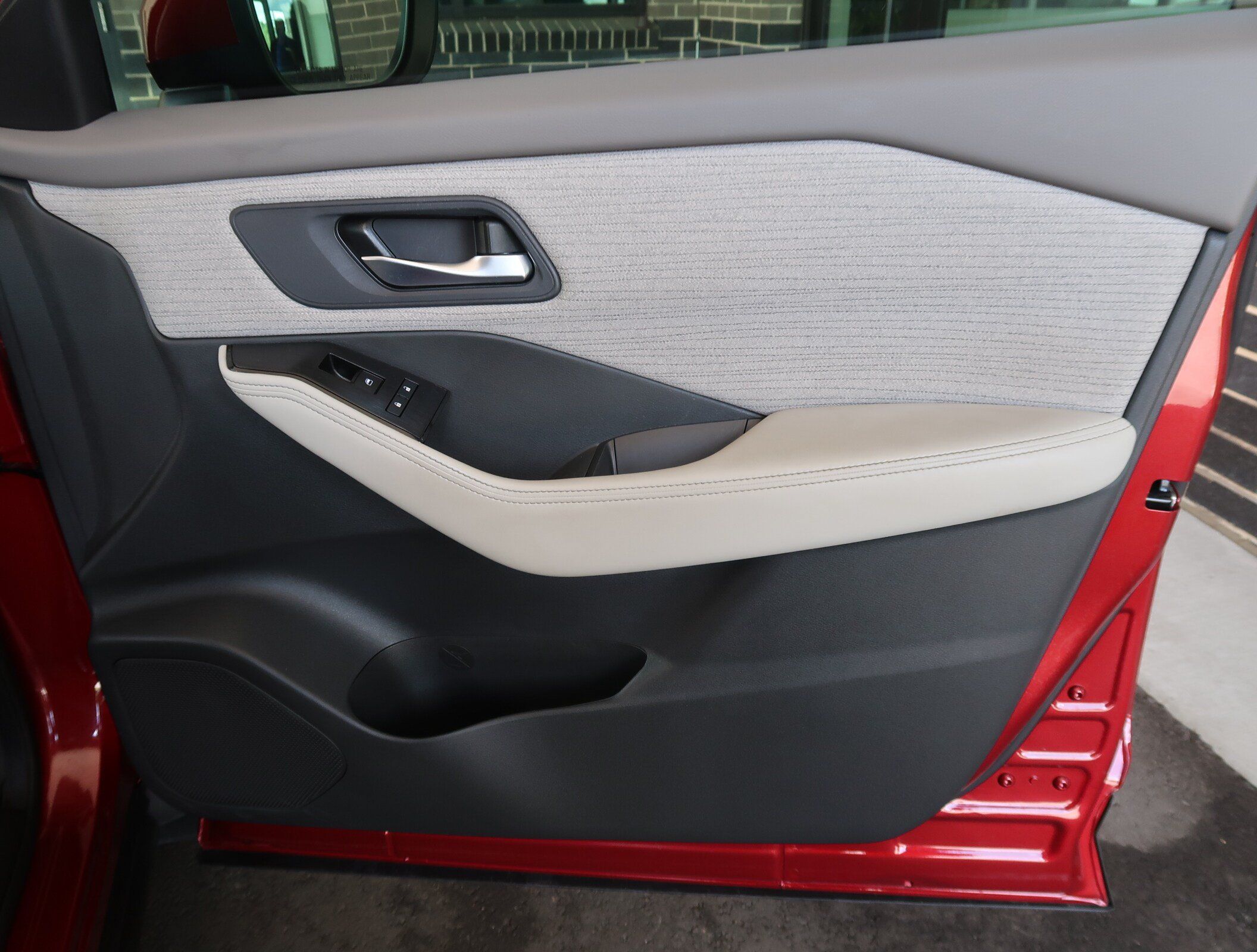 Used 2022 Nissan Rogue SV AWD/4WD image 51