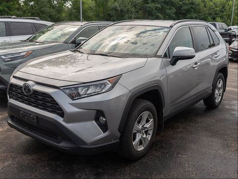 Used 2020 Toyota RAV4 XLE w/ All Weather Liner Package AWD/4WD image 4