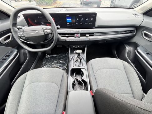 Used 2025 Kia K4 FWD image 33