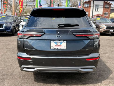 Used 2025 Mitsubishi Outlander SE AWD/4WD image 6