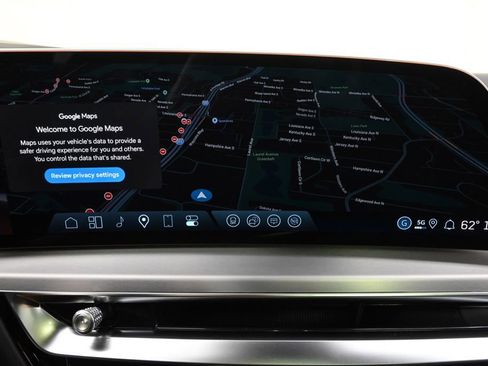 New 2026 Cadillac Lyriq V AWD/4WD image 31