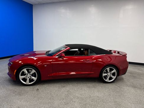Used 2017 Chevrolet Camaro SS image 7