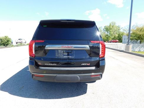 Used 2021 GMC Yukon XL AT4 w/ AT4 Premium Plus Package AWD/4WD image 4