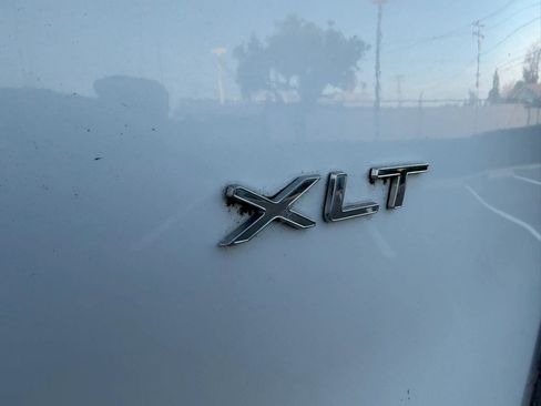 Used 2017 Ford Transit 350 XLT image 26