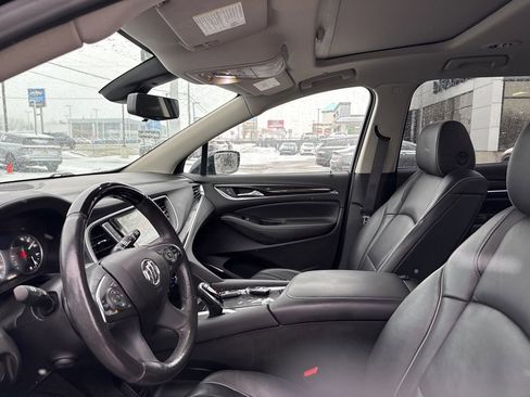 Used 2019 Buick Enclave Avenir w/ Avenir Technology Package image 5