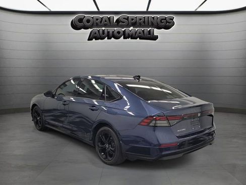 Certified 2025 Honda Accord SE image 4