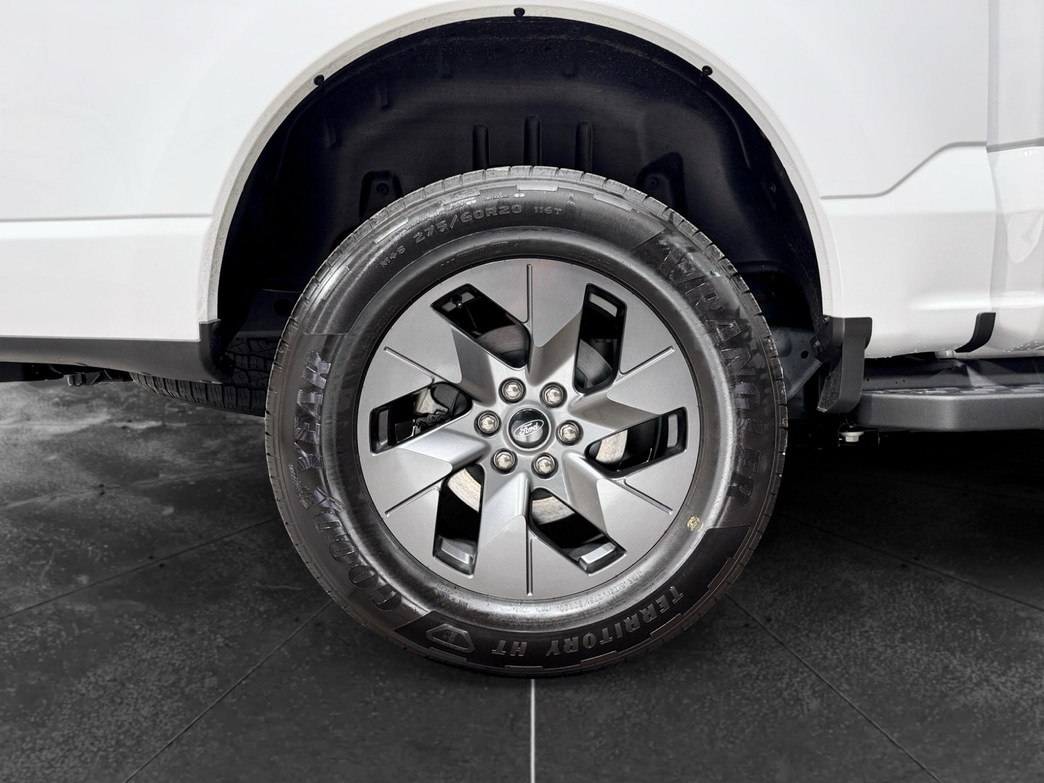 Used 2025 Ford F150 Lightning Flash AWD/4WD image 35