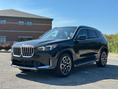 New 2026 BMW X1 xDrive28i w/ Technology Package image 3