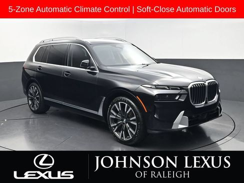 Used 2025 BMW X7 xDrive40i w/ Premium Package AWD/4WD image 3