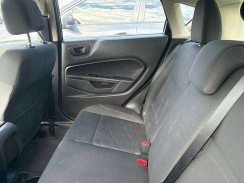 Used 2019 Ford Fiesta SE FWD image 8
