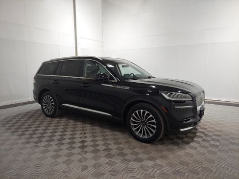 Used 2024 Lincoln Aviator Reserve image 4