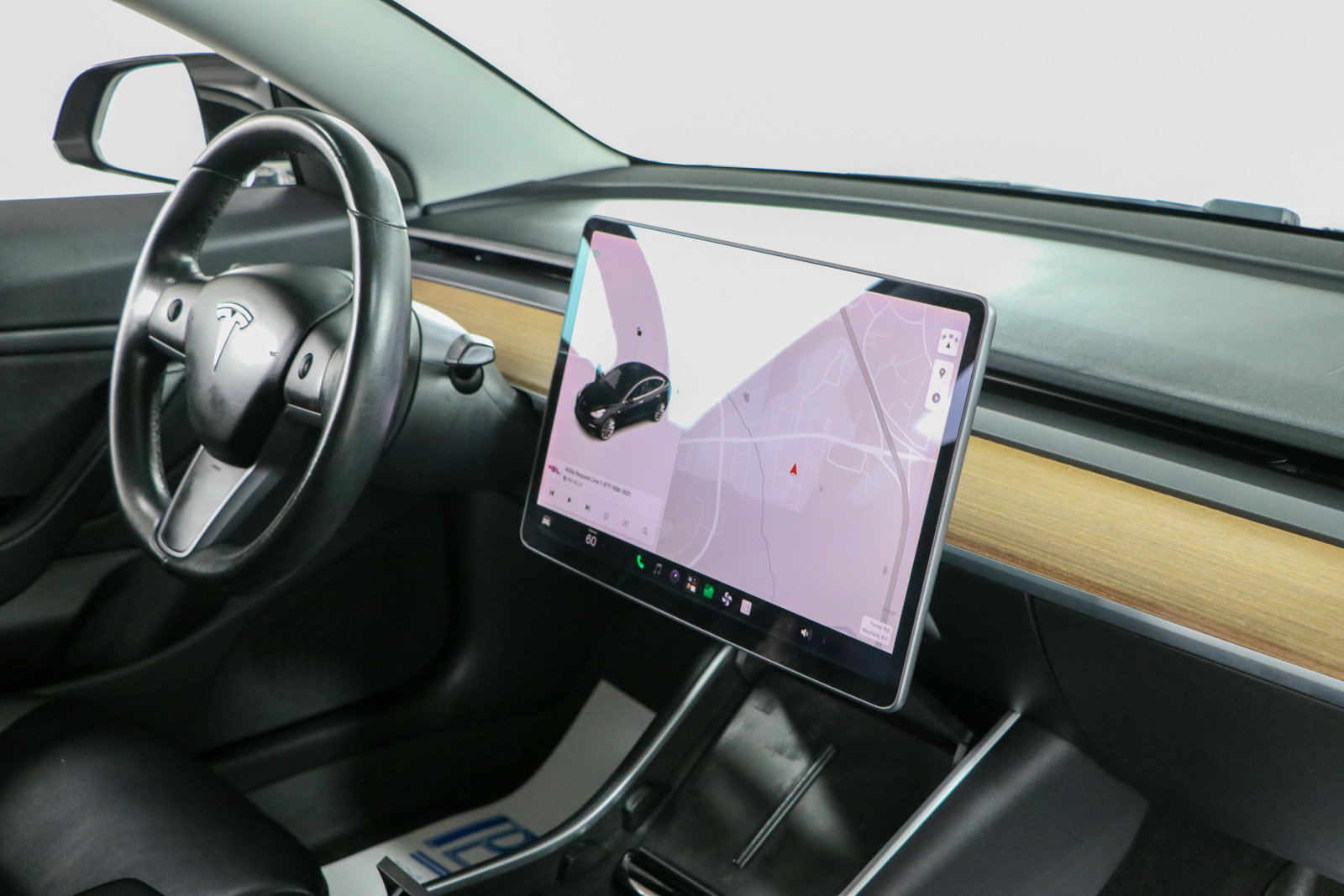 Used 2018 Tesla Model 3 Mid Range RWD image 23