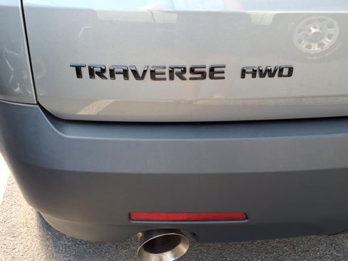 Used 2023 Chevrolet Traverse RS AWD/4WD image 10