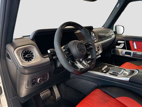 Certified 2025 Mercedes-Benz G 63 AMG 4MATIC image 10