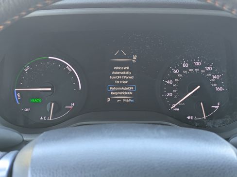 Used 2022 Toyota Sienna XSE image 10