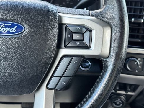 Used 2020 Ford F350 Lariat w/ Lariat Ultimate Package AWD/4WD image 29