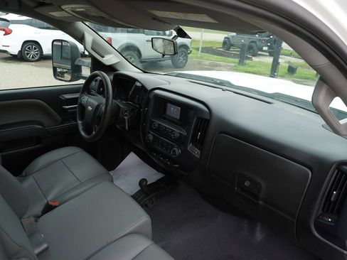 Used 2015 Chevrolet Silverado 2500 W/T w/ Snow Plow Prep Package AWD/4WD image 28