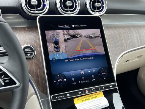 New 2026 Mercedes-Benz GLC 300 4MATIC image 17