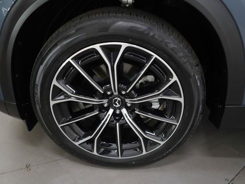 Certified 2025 MAZDA CX-70 Plug-In Hybrid w/ Premium Pkg image 31