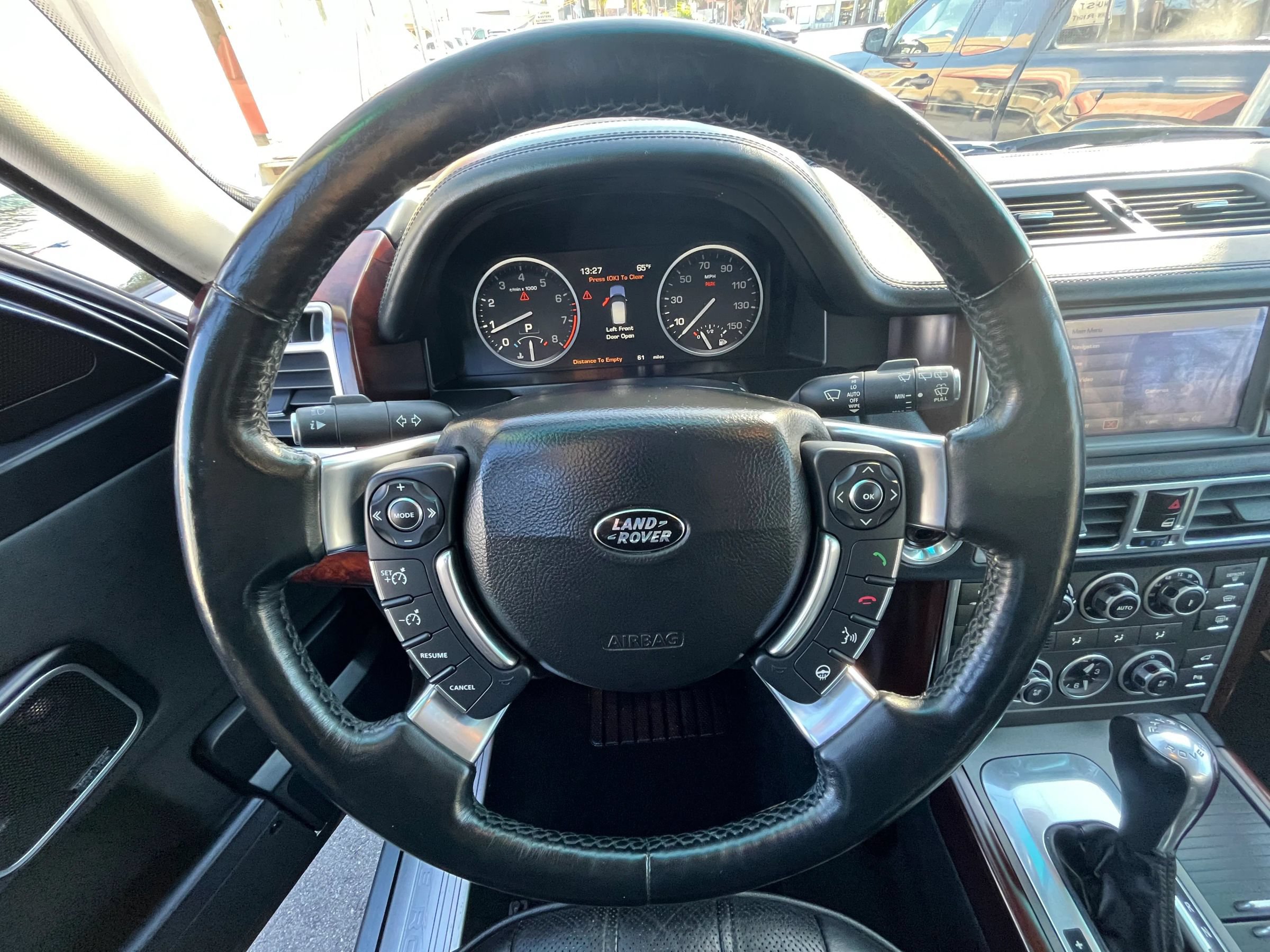 Used 2011 Land Rover Range Rover HSE LUX AWD/4WD image 20