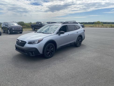 Used 2021 Subaru Outback Onyx Edition XT w/ Popular Package #2 image 3