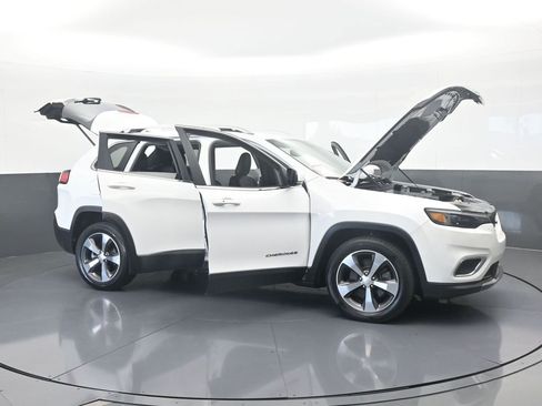 Used 2019 Jeep Cherokee Limited image 71